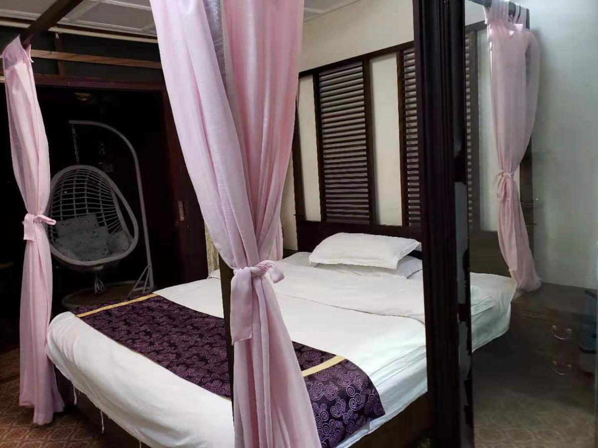 Lqj Riverside Guest House Fenghuang Exterior foto