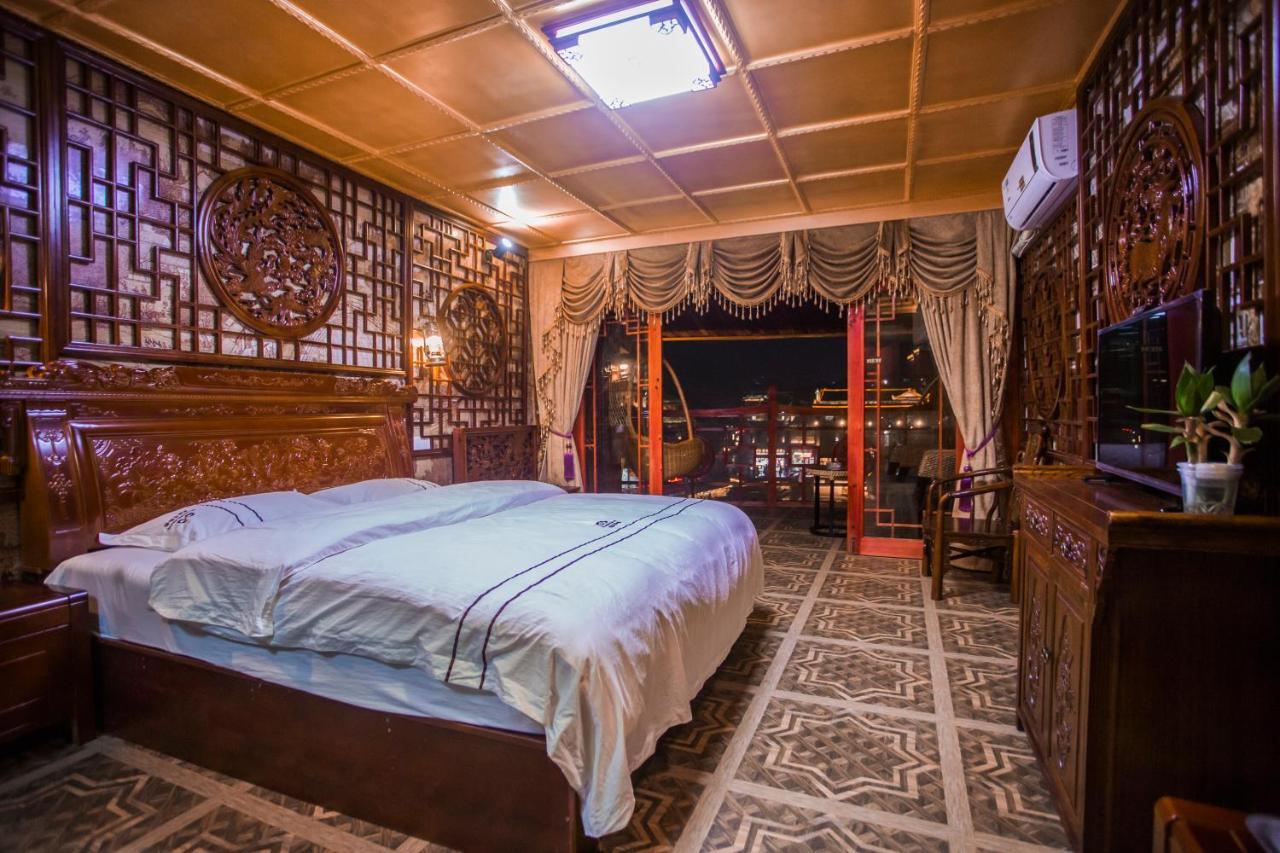 Lqj Riverside Guest House Fenghuang Exterior foto