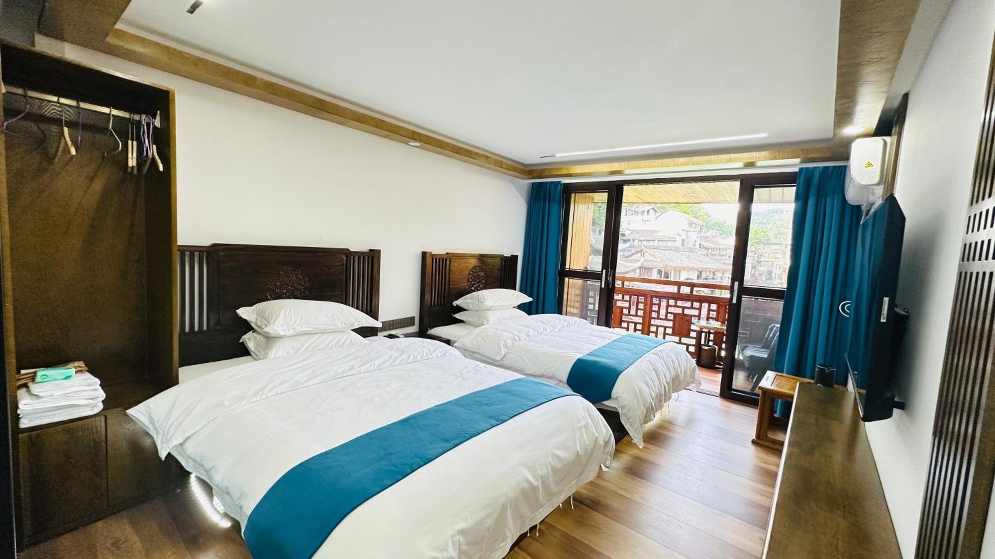Lqj Riverside Guest House Fenghuang Exterior foto