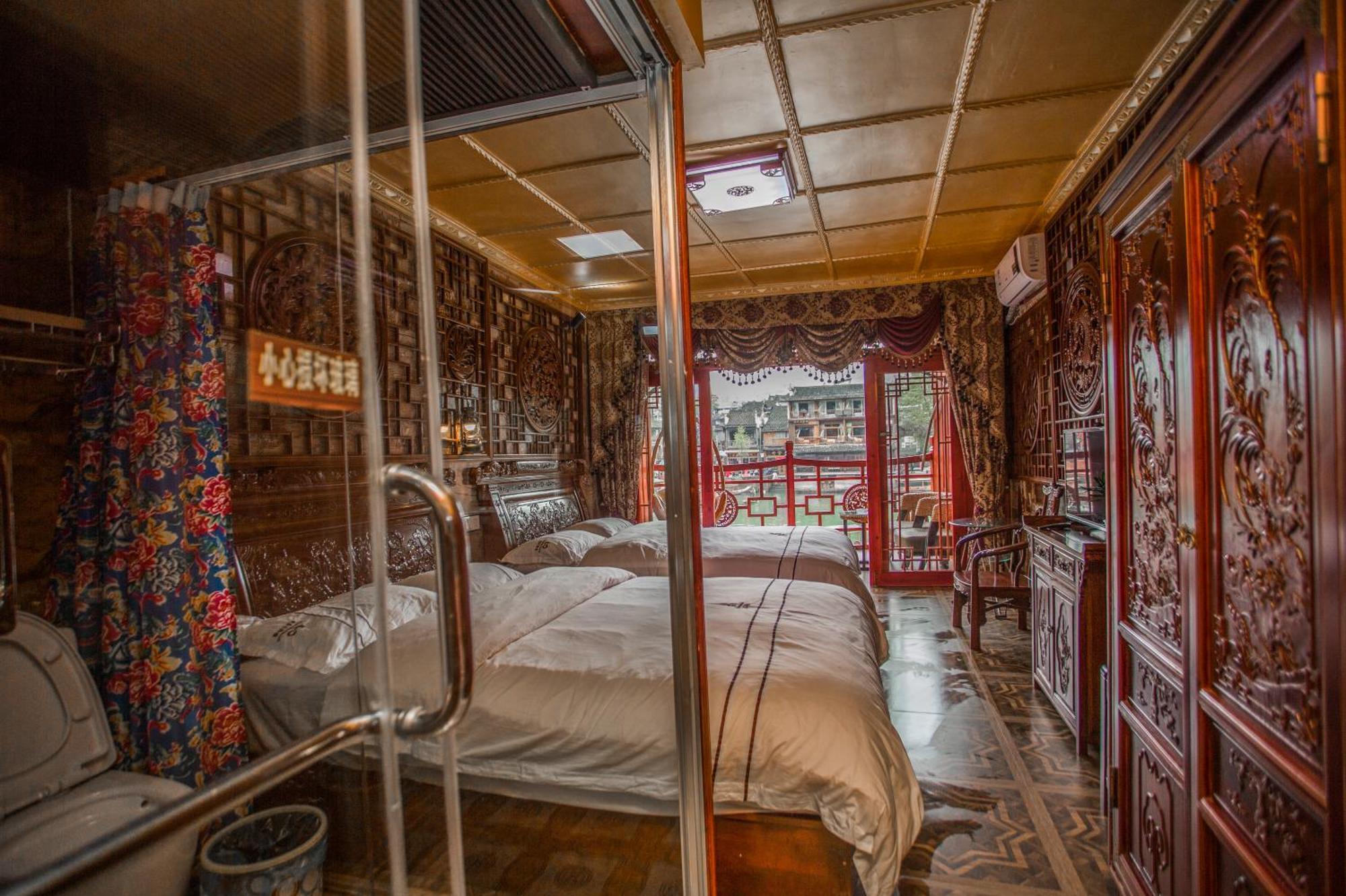Lqj Riverside Guest House Fenghuang Exterior foto