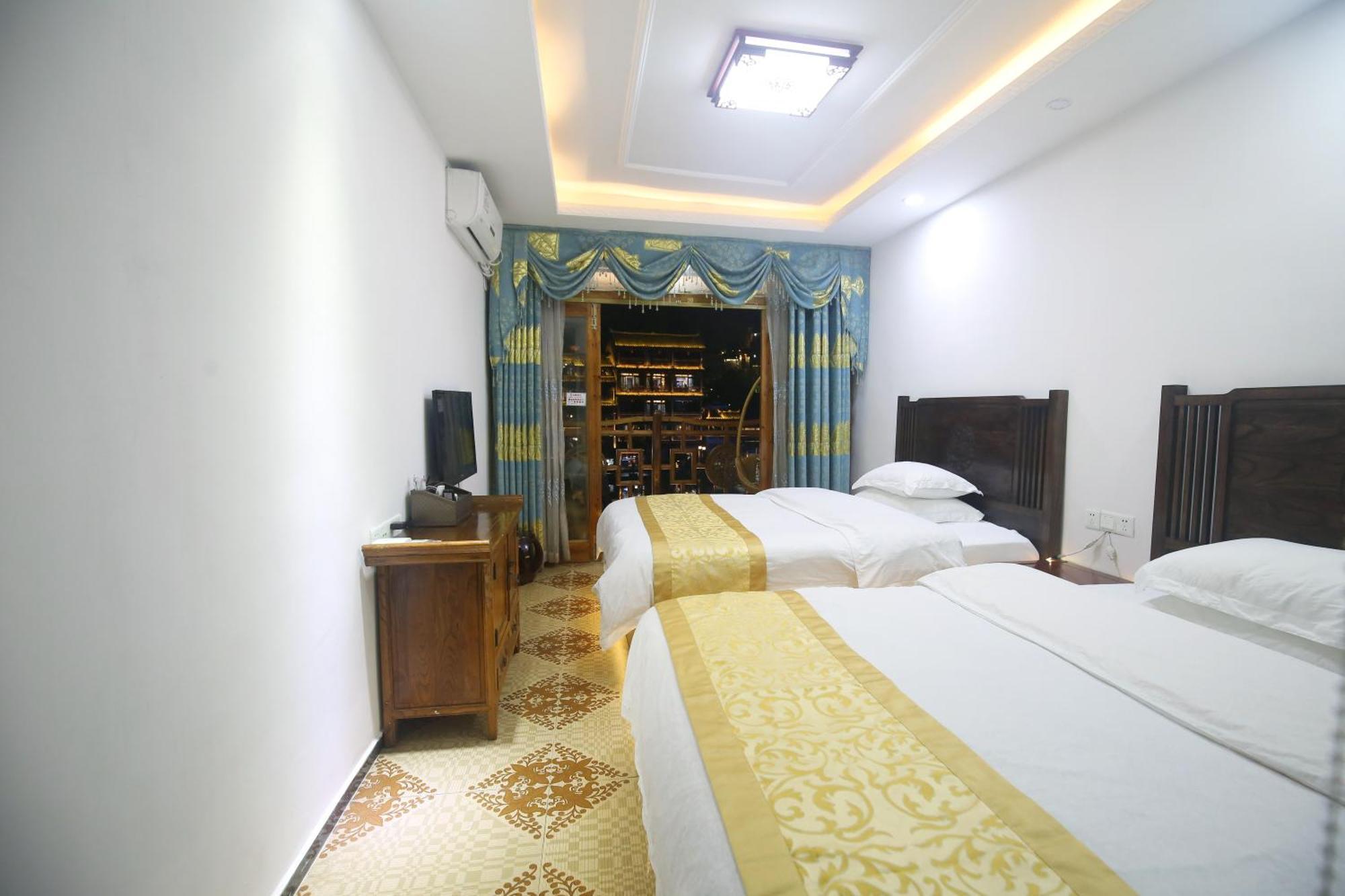 Lqj Riverside Guest House Fenghuang Exterior foto